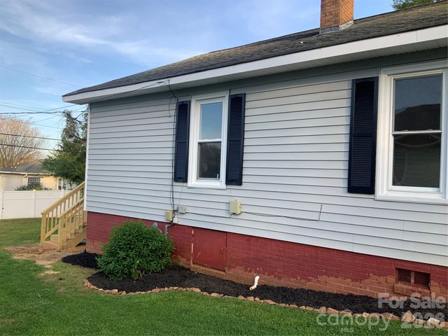 358 Woodlawn Avenue, Cramerton, NC 28032