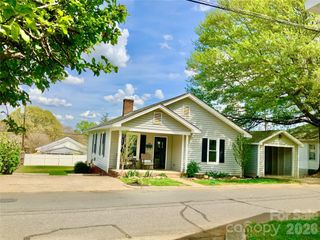 358 Woodlawn Avenue, Cramerton, NC 28032