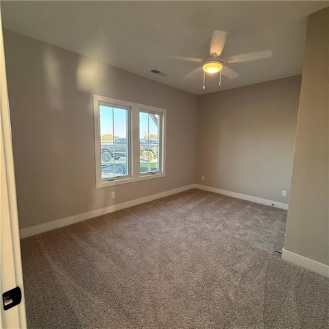 4867 NW Vicolo Dellamore Way, Riverside, MO 64150