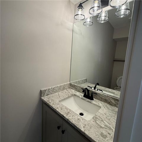 4867 NW Vicolo Dellamore Way, Riverside, MO 64150