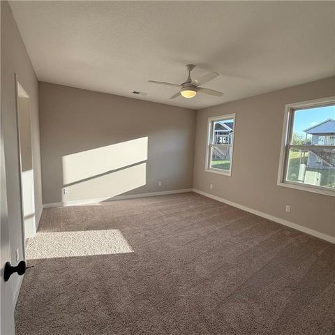 4867 NW Vicolo Dellamore Way, Riverside, MO 64150