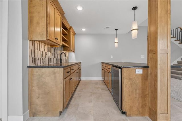 4867 NW Vicolo Dellamore Way, Riverside, MO 64150