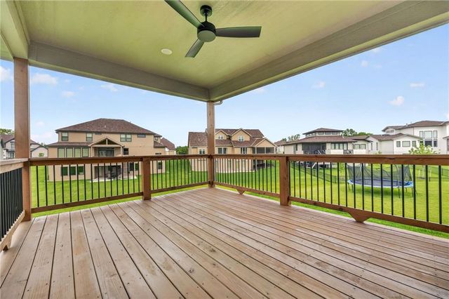 4867 NW Vicolo Dellamore Way, Riverside, MO 64150
