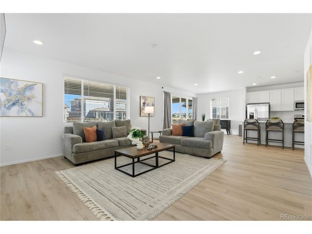 9074 Truckee Ct, Commerce City, CO 80022