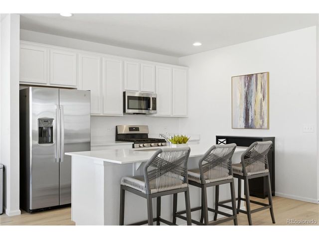 9074 Truckee Ct, Commerce City, CO 80022