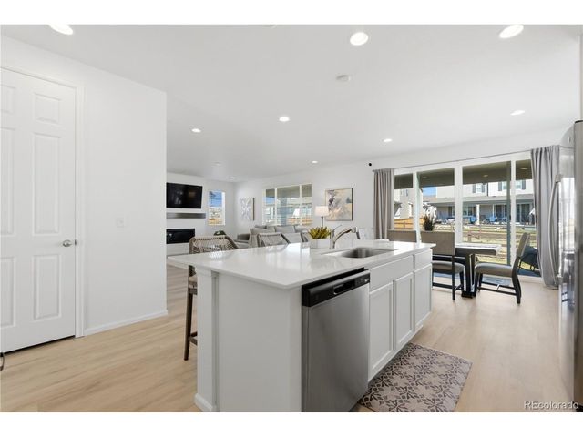 9074 Truckee Ct, Commerce City, CO 80022