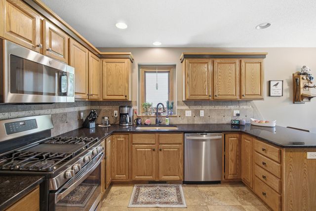 1576 La Mar Drive, Mankato, MN 56003