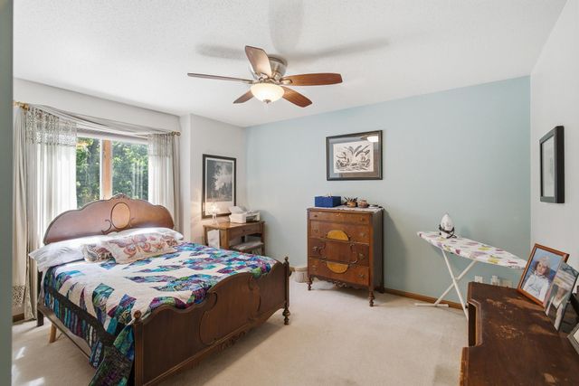 1576 La Mar Drive, Mankato, MN 56003