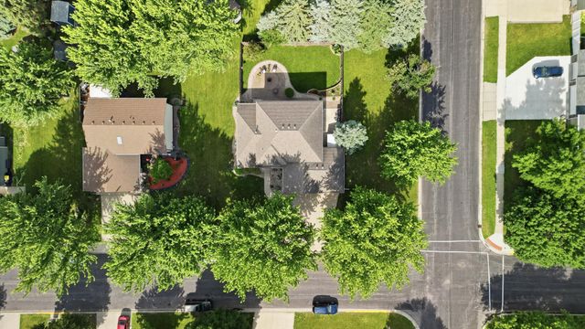 1576 La Mar Drive, Mankato, MN 56003