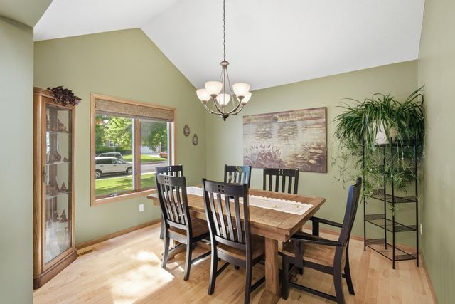 1576 La Mar Drive, Mankato, MN 56003