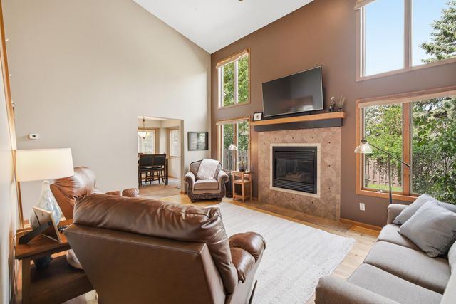 1576 La Mar Drive, Mankato, MN 56003