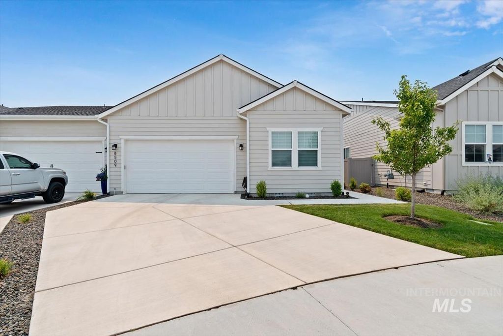 8509 W War Eagle, Star, ID 83669 photo 1