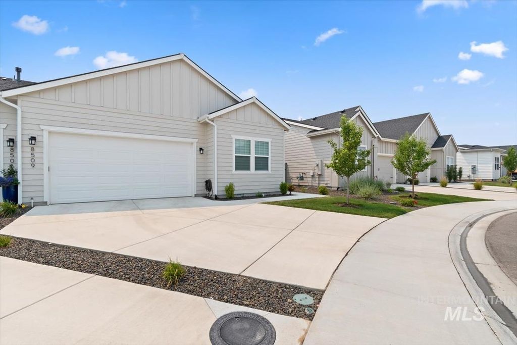 8509 W War Eagle, Star, ID 83669 photo 2