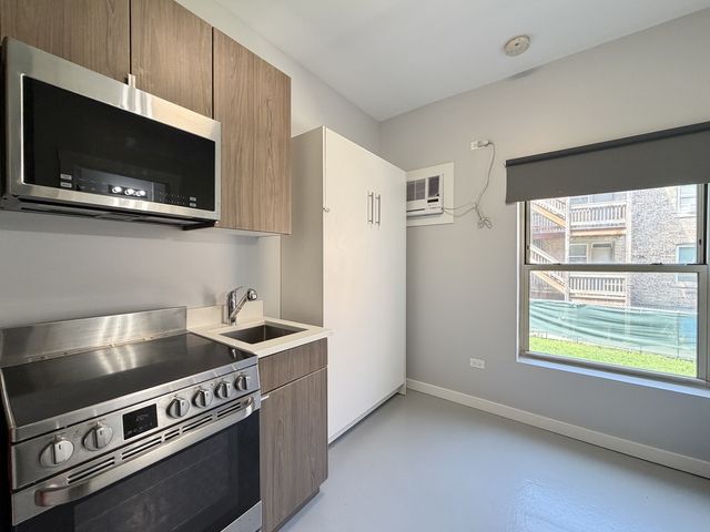 4700 N Racine Avenue 110, Chicago, IL 60640