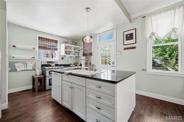 4039 Connecticut Street, St Louis, MO 63116