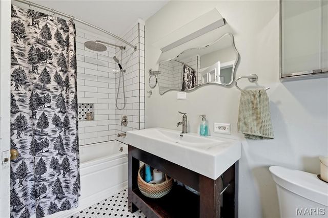 4039 Connecticut Street, St Louis, MO 63116