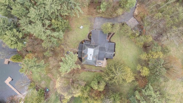 E1233 PINE TREE, Waupaca, WI 54981