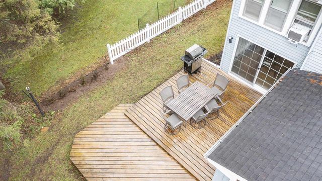 E1233 PINE TREE, Waupaca, WI 54981