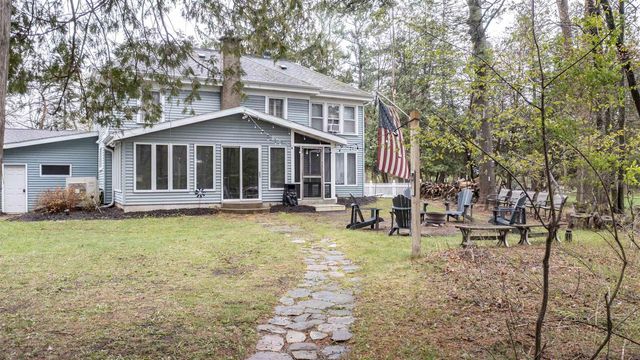 E1233 PINE TREE, Waupaca, WI 54981