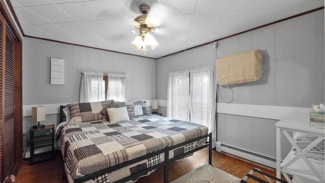 E1233 PINE TREE, Waupaca, WI 54981