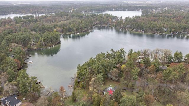 E1233 PINE TREE, Waupaca, WI 54981