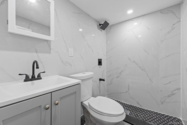 21739 114th Road, Cambria Heights, NY 11411