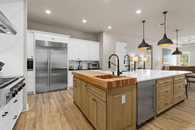 192 RIVERWOOD, Boerne, TX 78006
