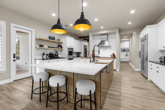 192 RIVERWOOD, Boerne, TX 78006