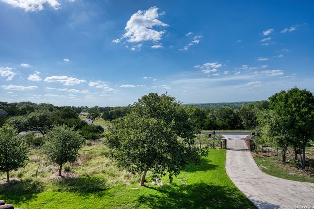 192 RIVERWOOD, Boerne, TX 78006