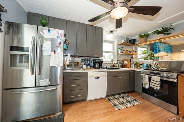 4202 Shimerville Road, Clarence, NY 14031