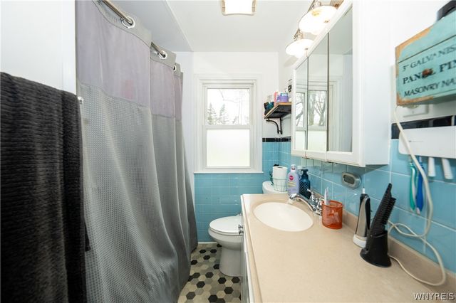 4202 Shimerville Road, Clarence, NY 14031