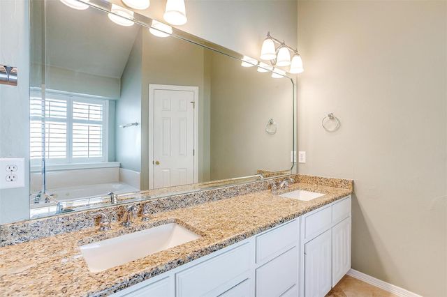 14 Zachary Court, Mansfield, TX 76063