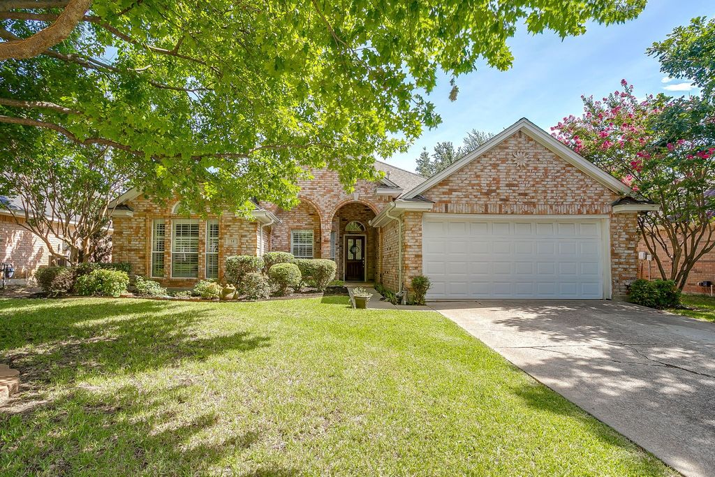 14 Zachary Court, Mansfield, TX 76063
