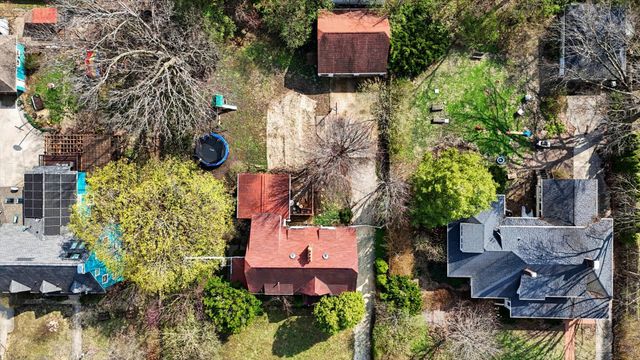 705 W Michigan Avenue, Urbana, IL 61801