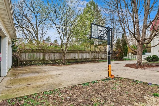 705 W Michigan Avenue, Urbana, IL 61801