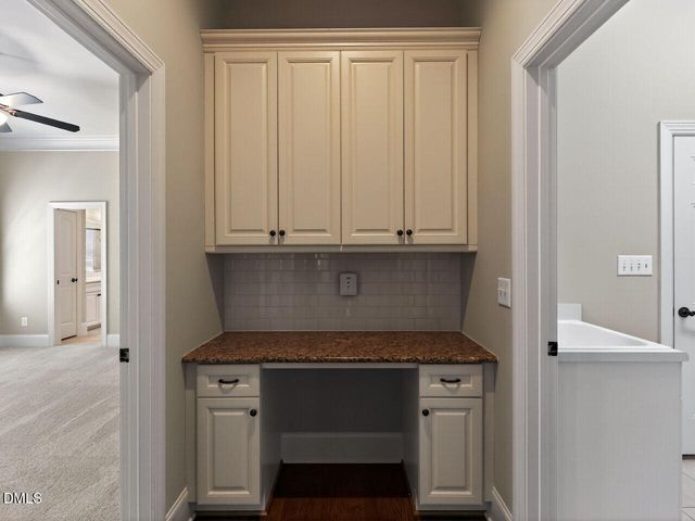 1813 Green Oaks Parkway, Holly Springs, NC 27540