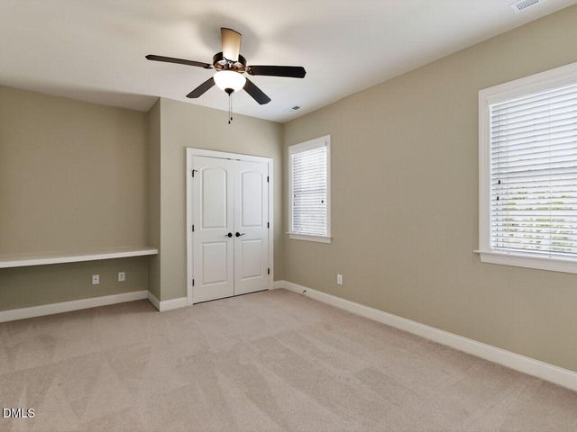 1813 Green Oaks Parkway, Holly Springs, NC 27540