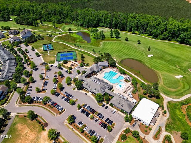 1813 Green Oaks Parkway, Holly Springs, NC 27540