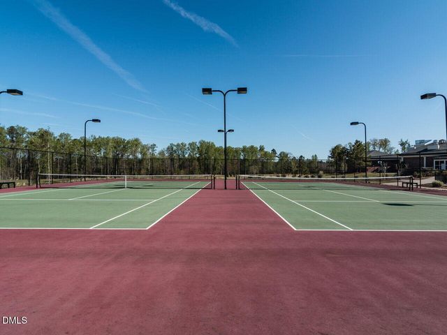 1813 Green Oaks Parkway, Holly Springs, NC 27540
