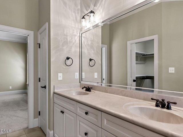 1813 Green Oaks Parkway, Holly Springs, NC 27540