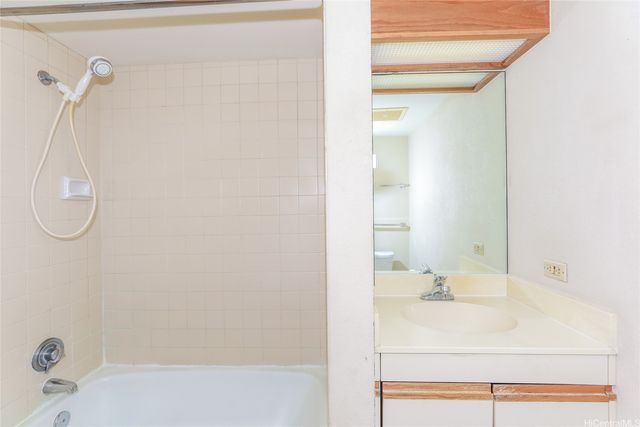 5333 Likini Street 1504, Honolulu, HI 96818
