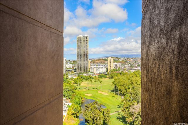 5333 Likini Street 1504, Honolulu, HI 96818
