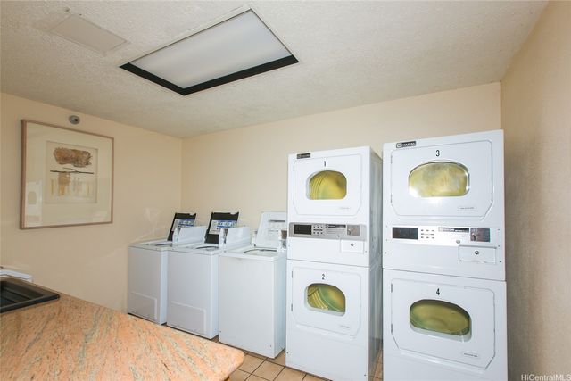 5333 Likini Street 1504, Honolulu, HI 96818