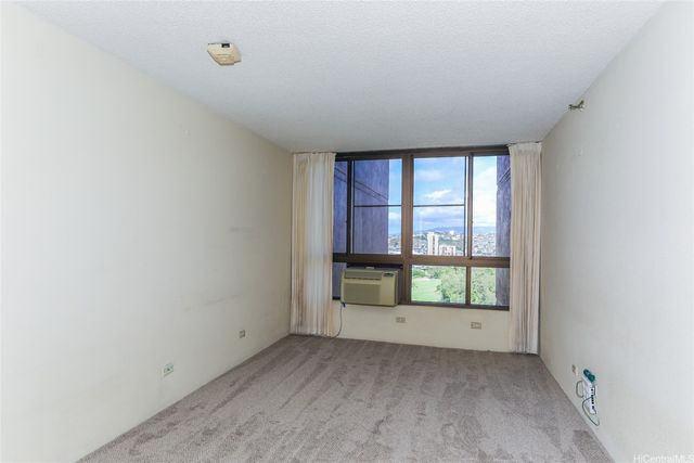 5333 Likini Street 1504, Honolulu, HI 96818