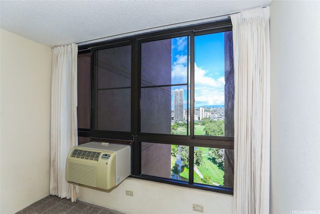5333 Likini Street 1504, Honolulu, HI 96818