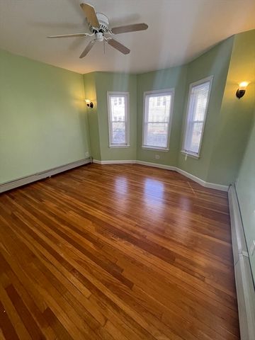 6 Eliot 1, Somerville, MA 02143