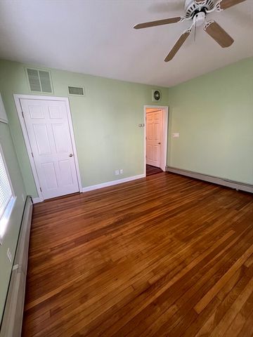 6 Eliot 1, Somerville, MA 02143