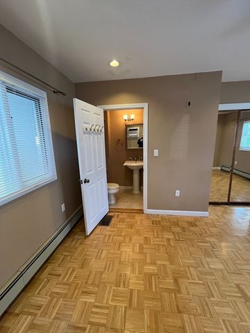 6 Eliot 1, Somerville, MA 02143