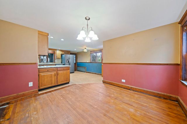 209 Highland Ave, Quincy, MA 02170
