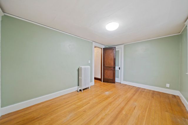 209 Highland Ave, Quincy, MA 02170